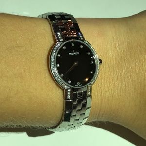 Woman’s movado faceto watch